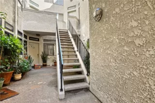 Photo #2: OC23229453 Listing 