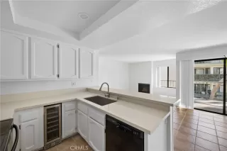 Photo #2: OC23230115 Listing 