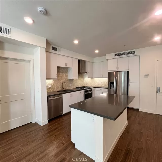 MLS: OC23230269 Condo For Sale