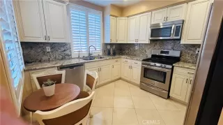 Photo #6: OC23230403 Listing 