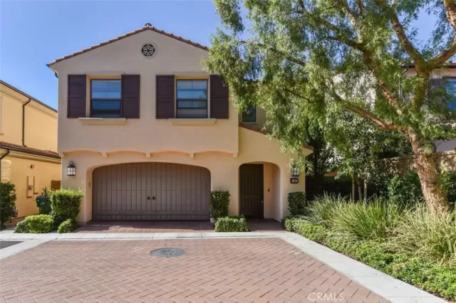 MLS: OC23230564 Condo For Sale