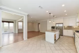 Photo #2: OC23230564 Listing 