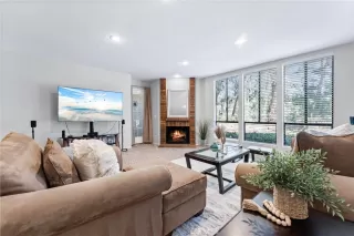 Photo #6: OC23230649 Listing