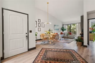 Photo #4: OC23231038 Listing 