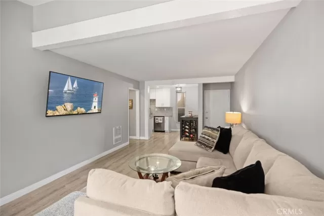 MLS: OC23231074 Condo For Sale