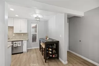 Photo #4: OC23231074 Listing