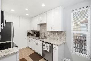 Photo #6: OC23231074 Listing