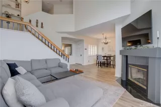 Photo #4: OC23231129 Listing 