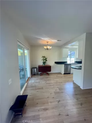 Photo #4: OC23231304 Listing 