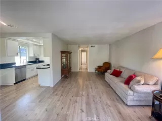 Photo #5: OC23231304 Listing 