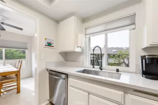 Photo #5: OC23231376 Listing