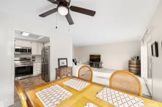 Photo #6: OC23231376 Listing