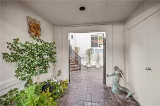 Photo #6: OC23231549 Listing 