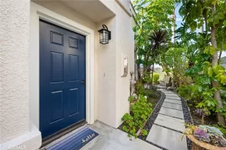 Photo #4: OC23231565 Listing