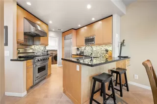 Photo #6: OC23231565 Listing