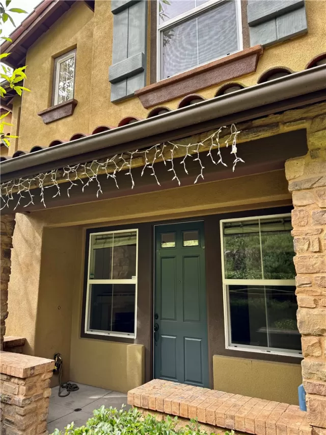 MLS: OC23231575 Condo For Sale