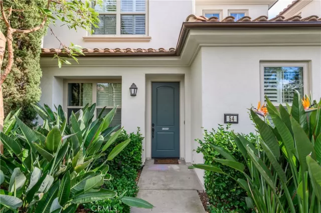 MLS: OC23231649 Condo For Sale