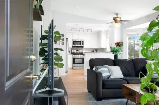 Photo #1: OC23231672 Listing