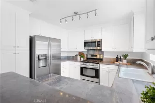 Photo #5: OC23231672 Listing