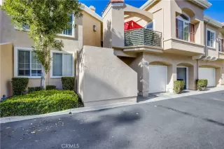 Photo #4: OC23231719 Listing 