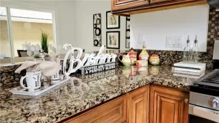 Photo #3: OC23231770 Listing 