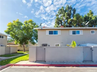 Photo #4: OC24000901 Listing 