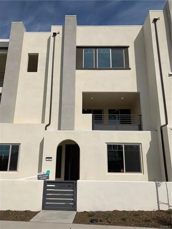 MLS: OC24000968 Condo For Sale