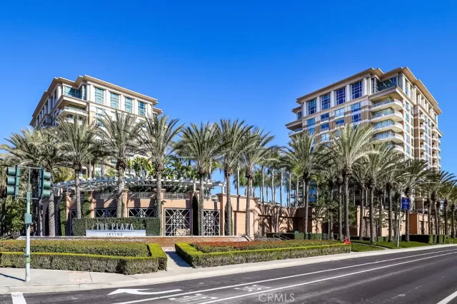 MLS: OC24001678 Condo For Sale