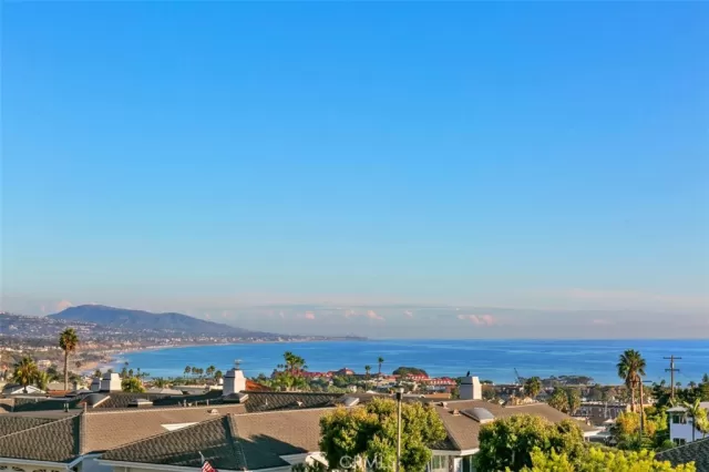 MLS: OC24001694 Condo For Sale