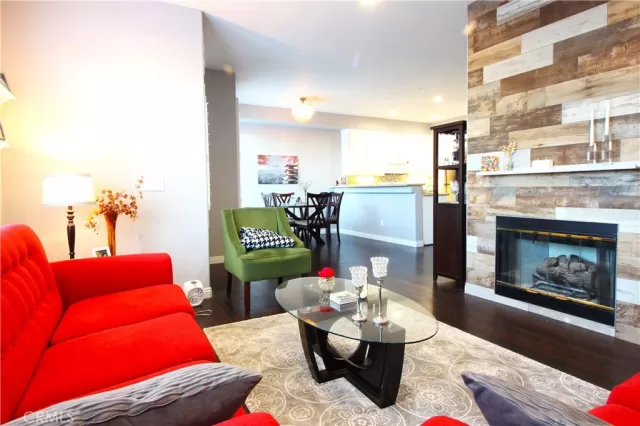 MLS: OC24002367 Condo For Sale