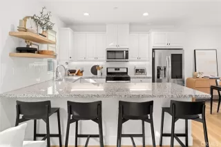 Photo #5: OC24002374 Listing