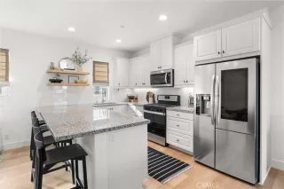 Photo #6: OC24002374 Listing