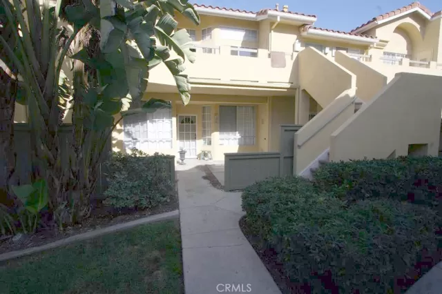 MLS: OC24002683 Condo For Sale