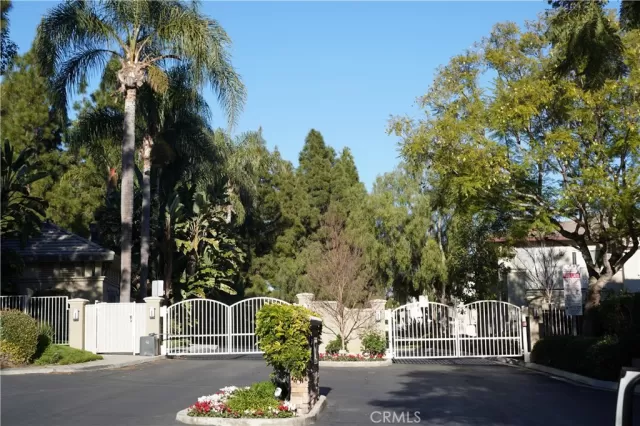 MLS: OC24002999 Condo For Sale