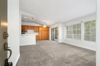 Photo #4: OC24003303 Listing 