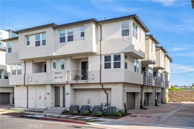 MLS: OC24003445 Condo For Sale