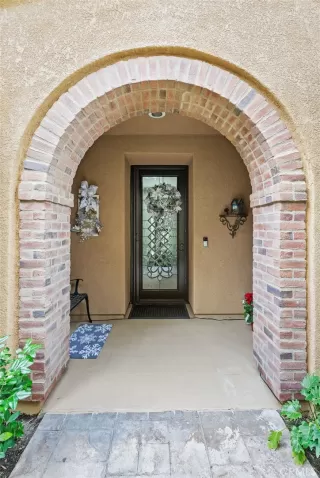 Photo #2: OC24003575 Listing