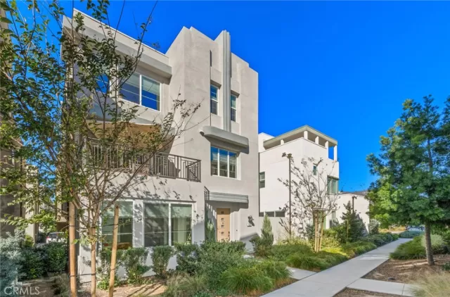 MLS: OC24003709 Condo For Sale