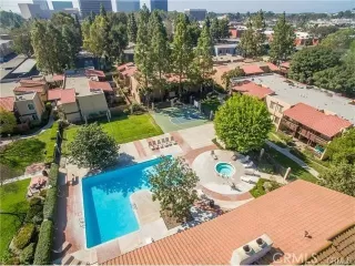 Photo #1: OC24003728 Listing