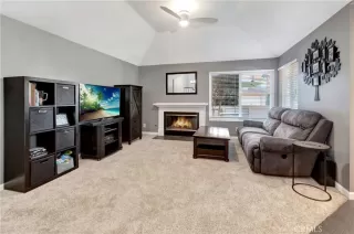 Photo #4: OC24003910 Listing 