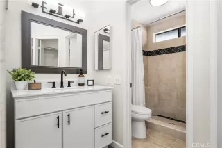 Photo #5: OC24004204 Listing 