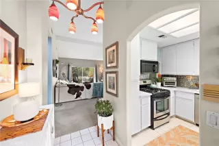 Photo #4: OC24004517 Listing