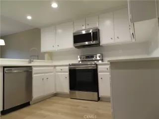 Photo #3: OC24004609 Listing 