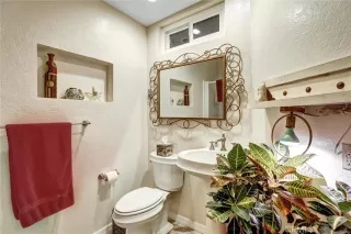 Photo #4: OC24004717 Listing