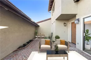 Photo #5: OC24004763 Listing