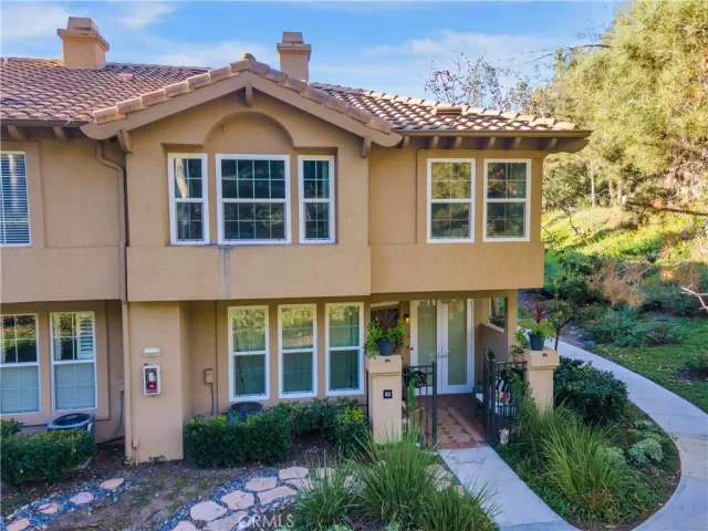 MLS: OC24004972 Condo For Sale