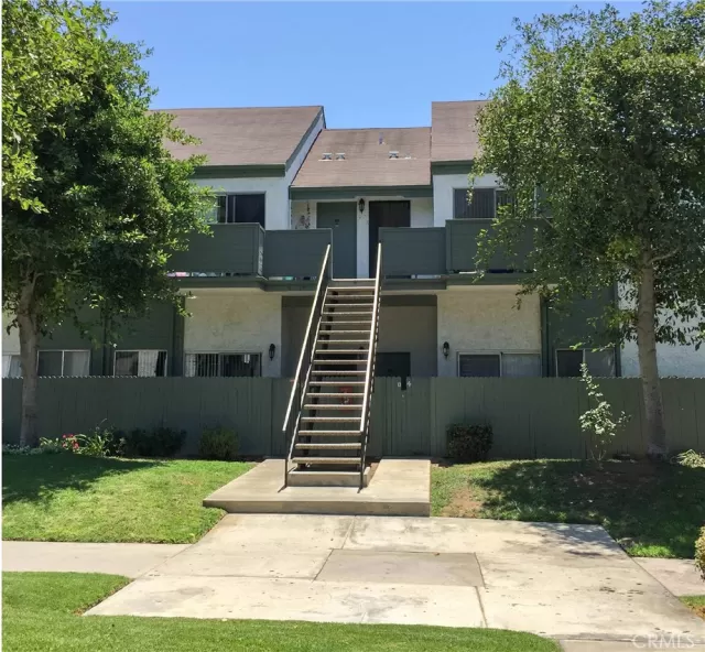 MLS: OC24005175 Condo For Sale