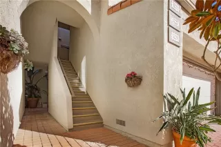 Photo #2: OC24005607 Listing 