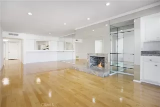 Photo #4: OC24005607 Listing 