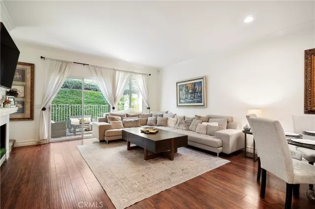 MLS: OC24006104 Condo For Sale